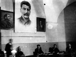 Заседание в Ленинграде, второй справа — П. П. Ефименко