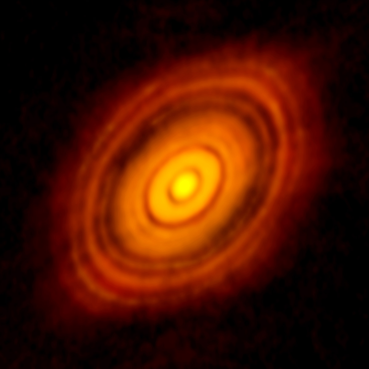 Рис. 2. HL Тельца. Протопланетный диск в два с половиной раза больше размера Солнечной системы